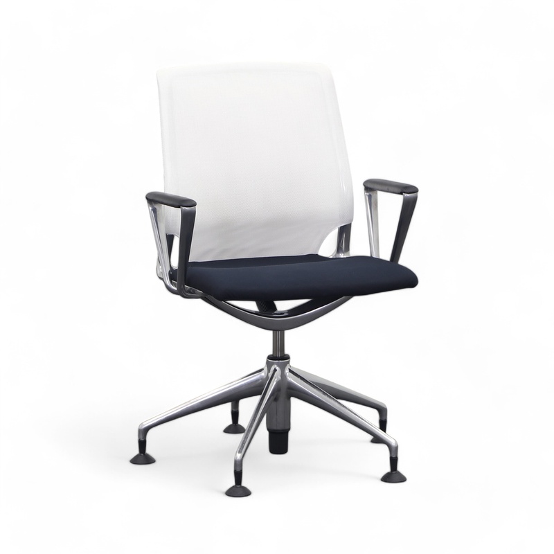 Conference chairs Vitra Meda Chair, Black, with fixed armrests, Normal used - Robust & stylish