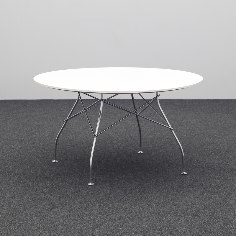 Conference table Kartell Glossy, White/Chrome-plated, 130x130 cm, Round, Normal used, Table - High quality & durable