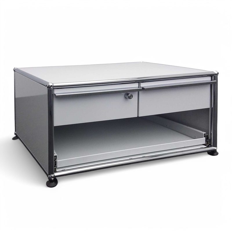 Buffet bas USM Haller, Gris clair, avec clé, 75.0 x 50.0 cm, Normalement utilisé - Idéal pour le salon et le bureau