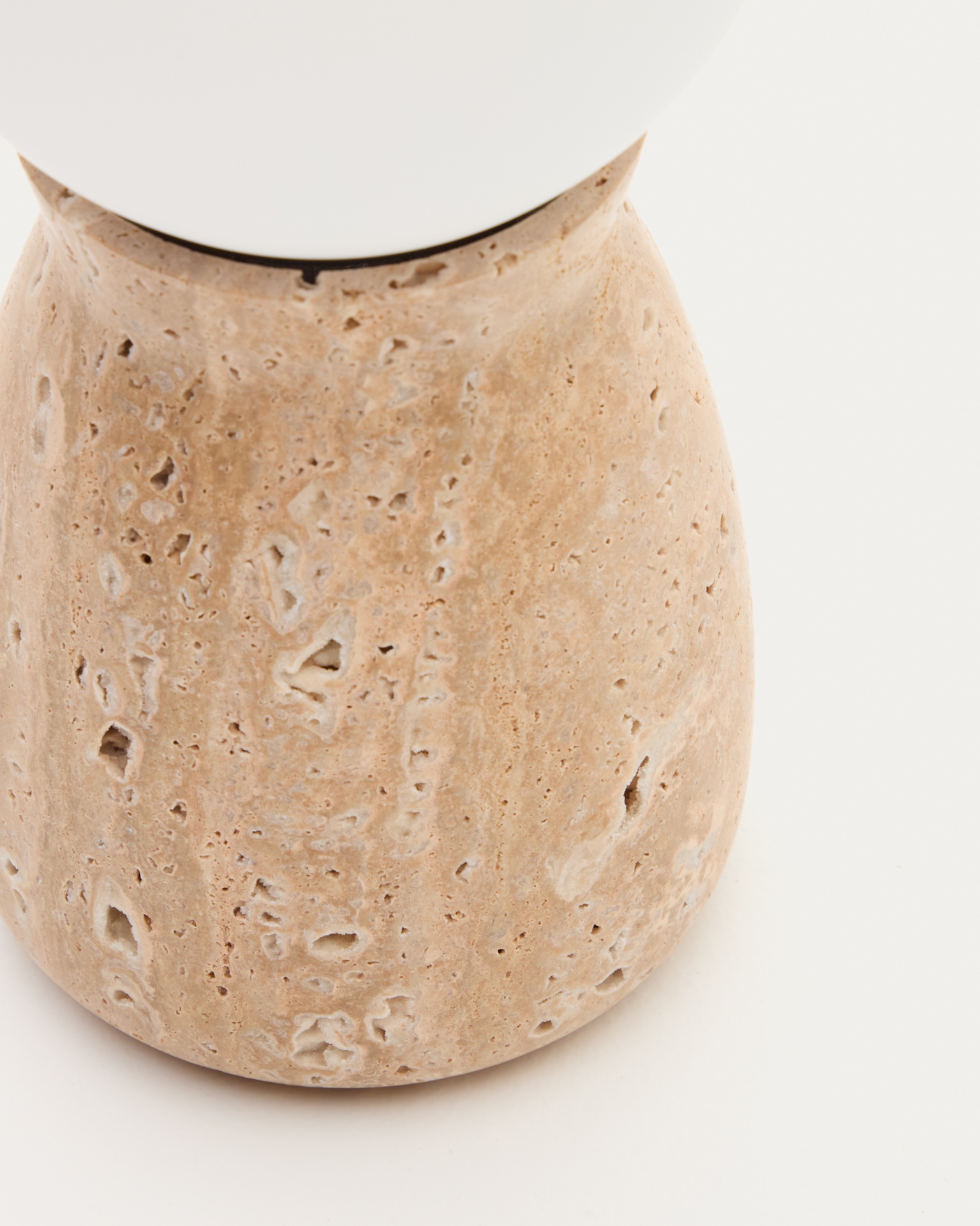 Okeni table lamp made of travertine and glass