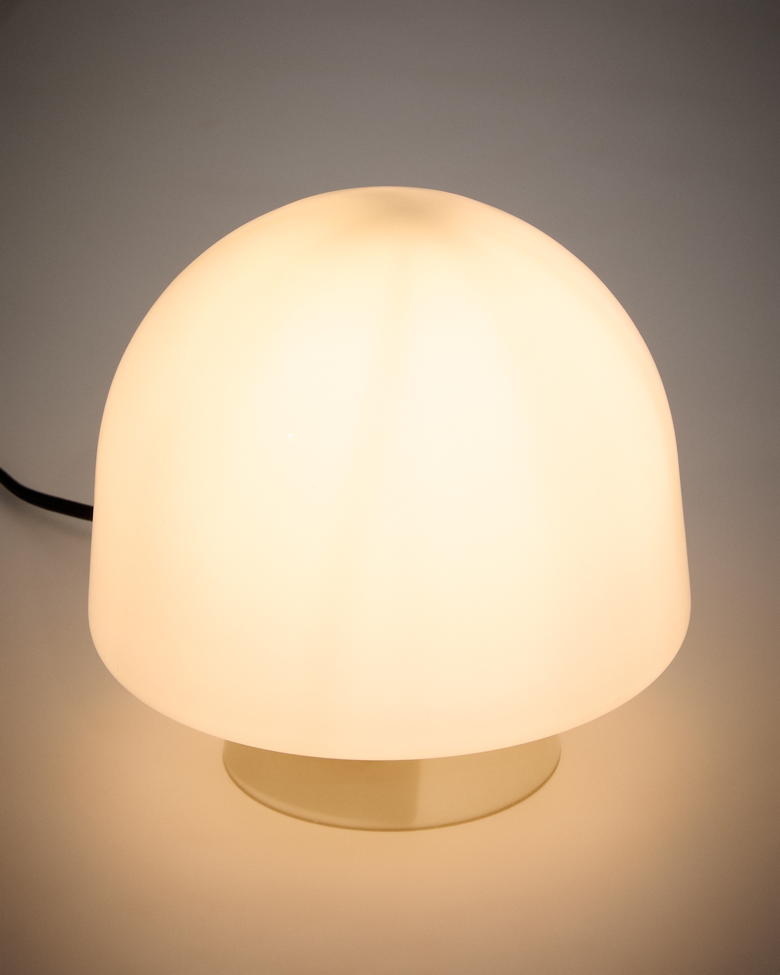 Reig grey glass table lamp