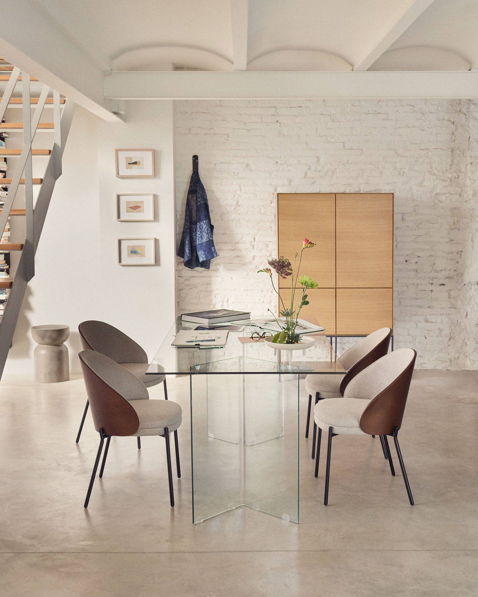 Vedrana 4 door tall sideboard in oak veneer with steel legs, 97.5 x 160 cm