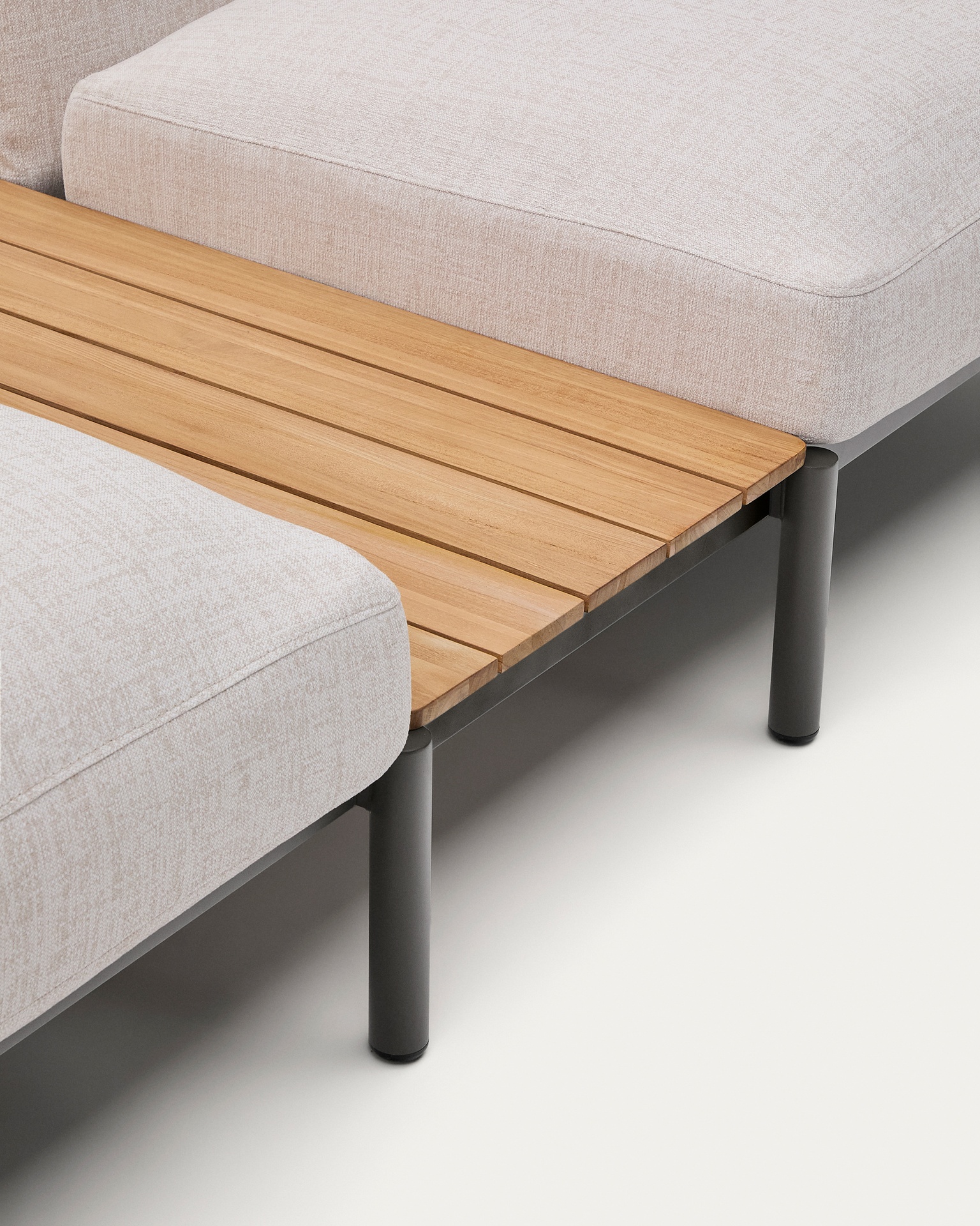 Sorells outdoor modular 5-seater corner sofa with beige upholstery and green aluminium with teak tables 277 x 446cm FSC 100%