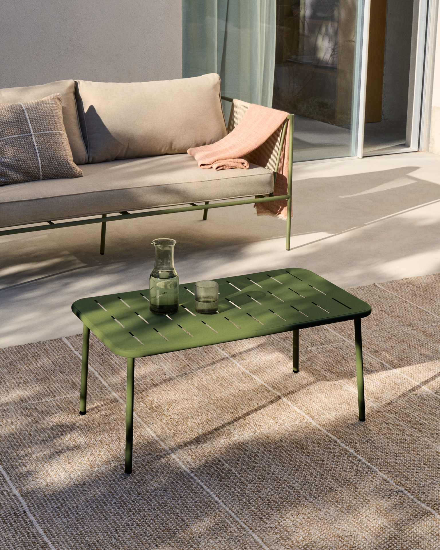 Zivia outdoor 2-seater sofa in ecru rope cord and green galvanised steel 178cm