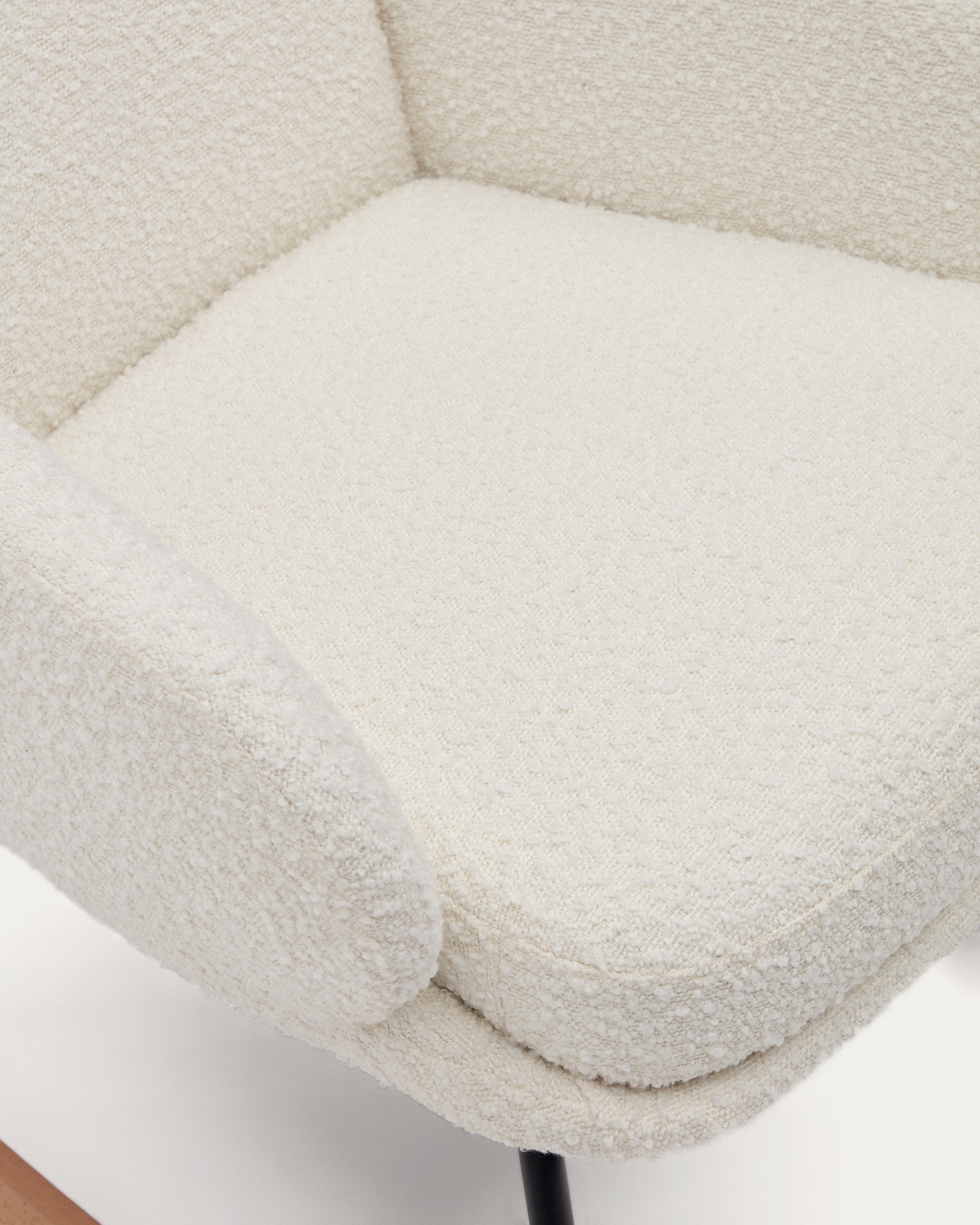 Maustin rocking chair in white bouclé with a black steel structure and beech wood