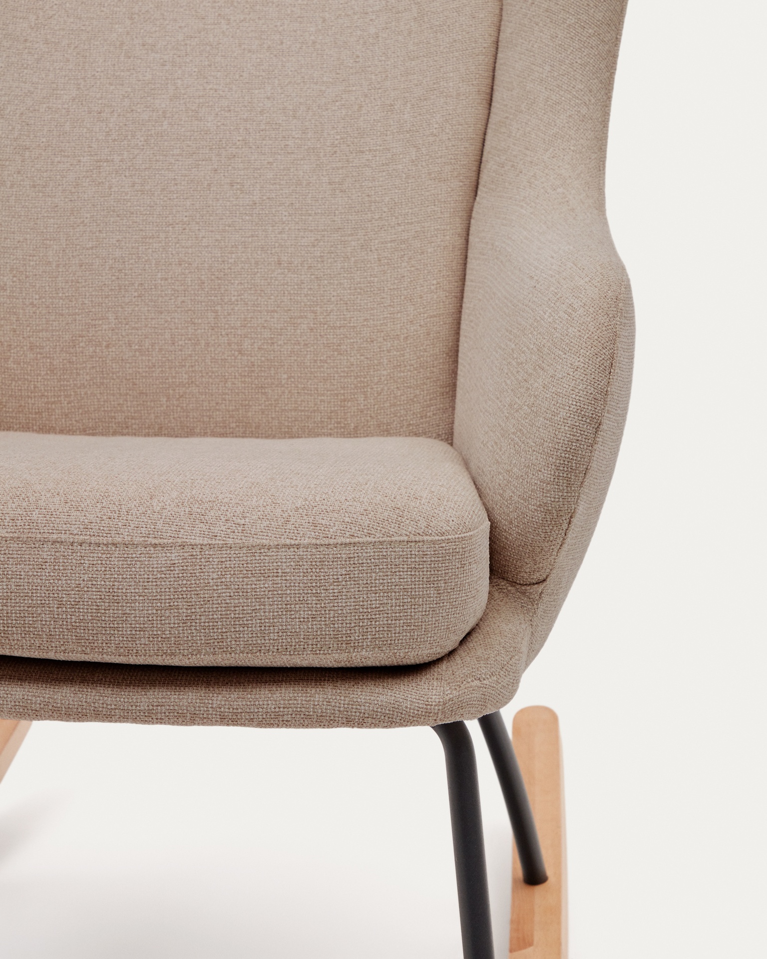 Maustin rocking chair in beige chenille with a black steel structure and beech wood 