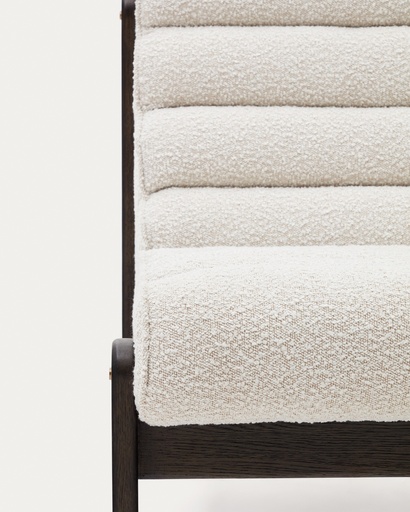 Magira armchair in white bouclé and solid oak wood with a dark finish