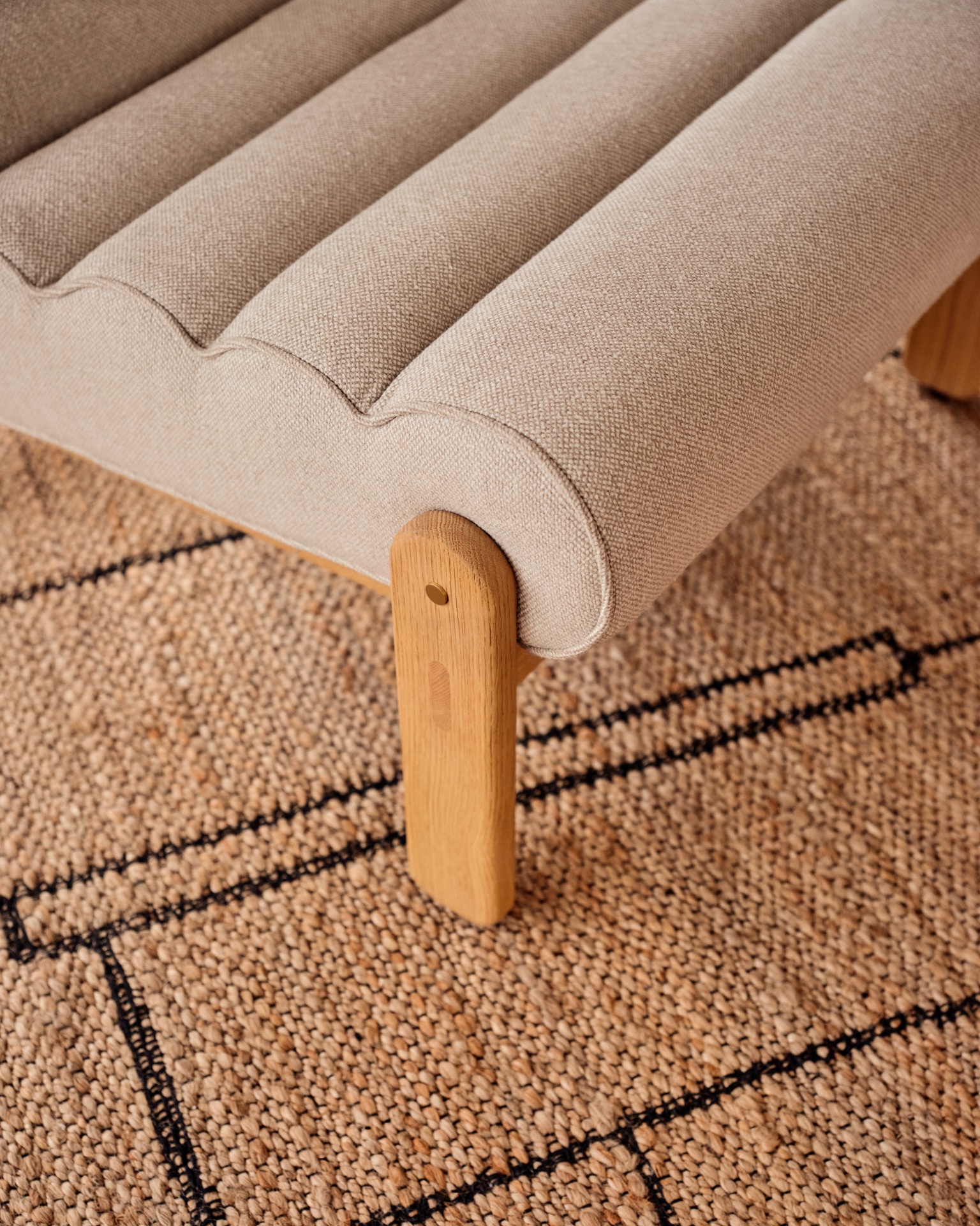 Magira beige armchair in solid oak wood with natural finish