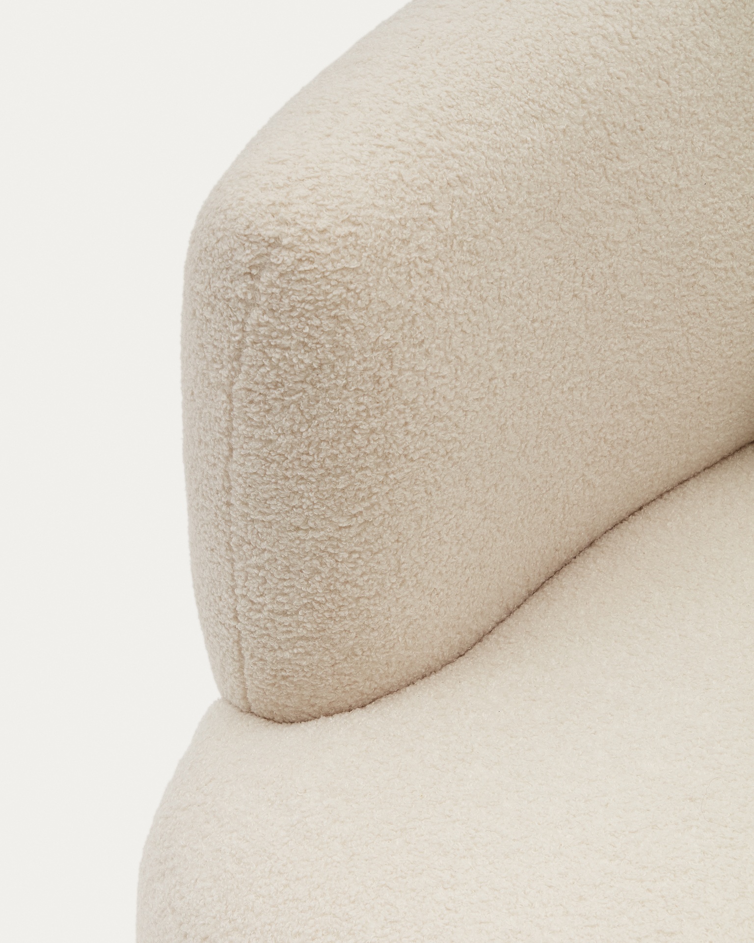 Martina swivel armchair in ecru bouclé with cushion FSC Mix Credit