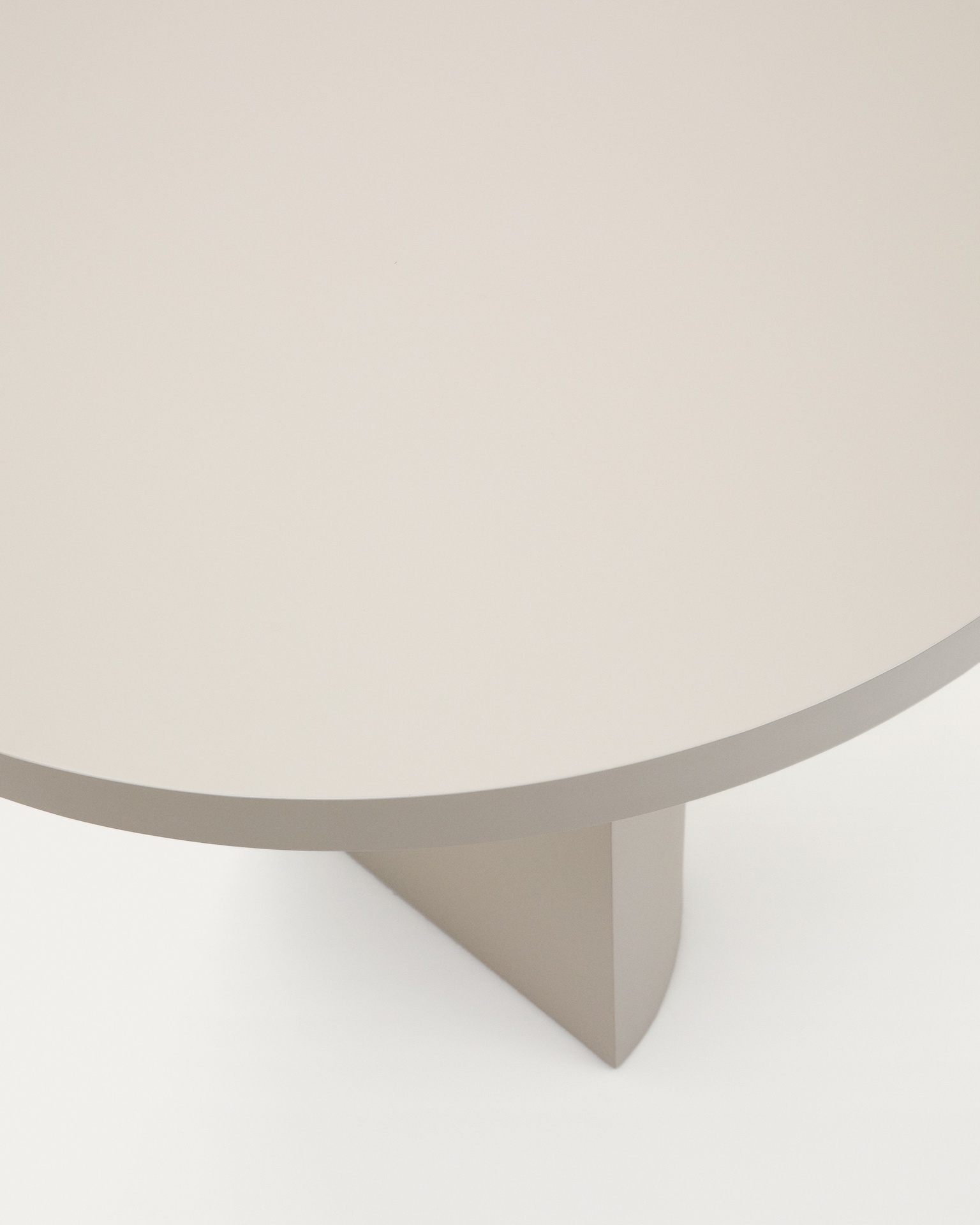 Nealy table in a lacquered MDF in an ecru finish, 240 x 100 cm