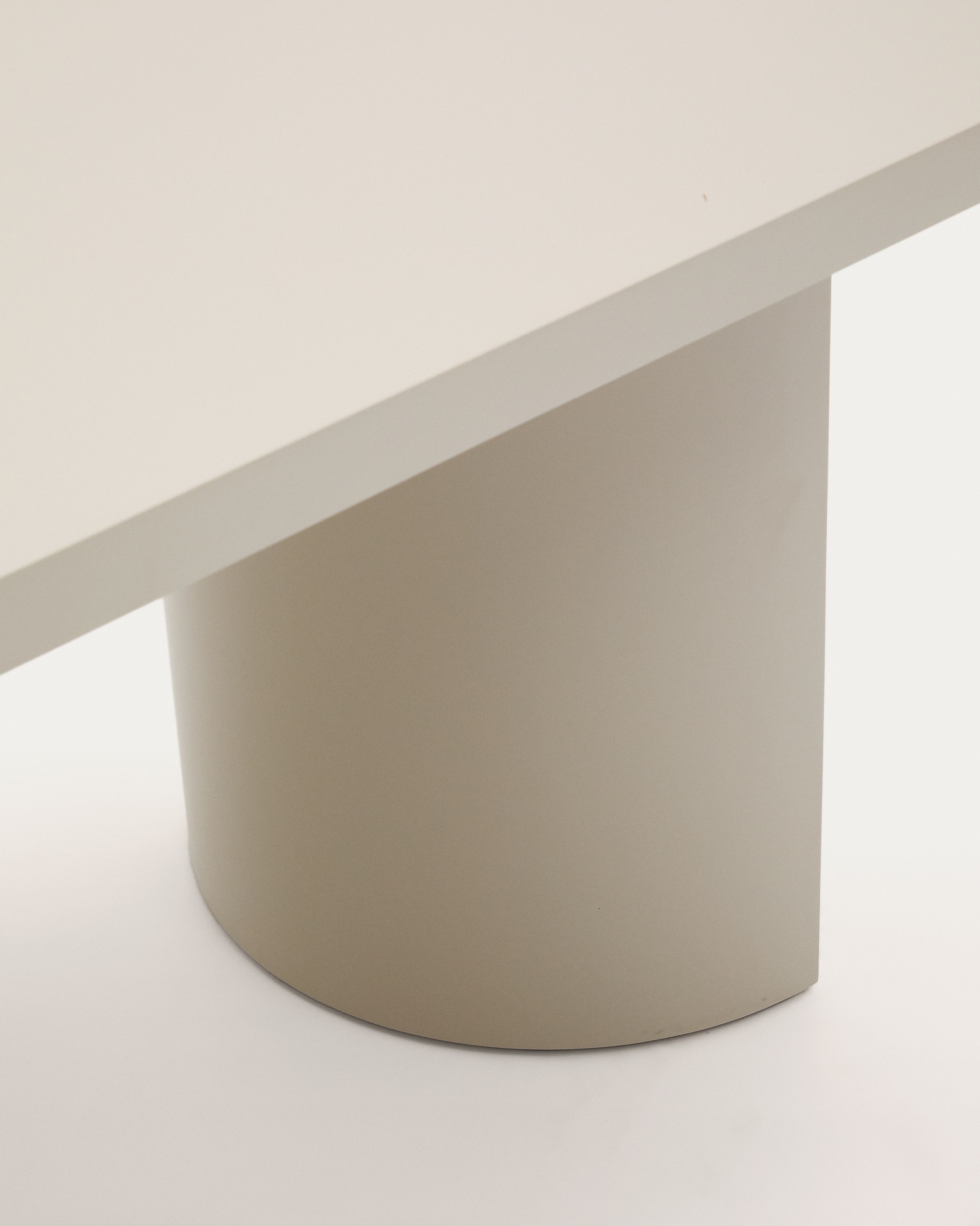 Nealy table in a lacquered MDF in an ecru finish, 240 x 100 cm