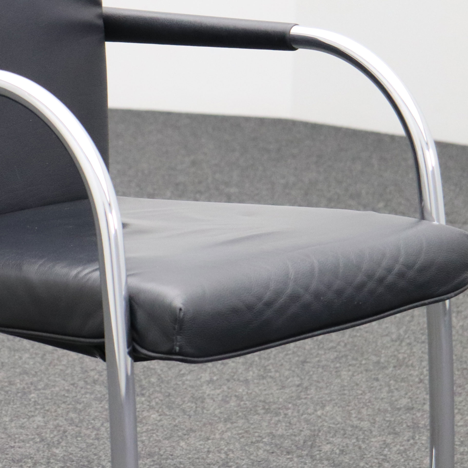 Freischwinger Vitra Visasoft