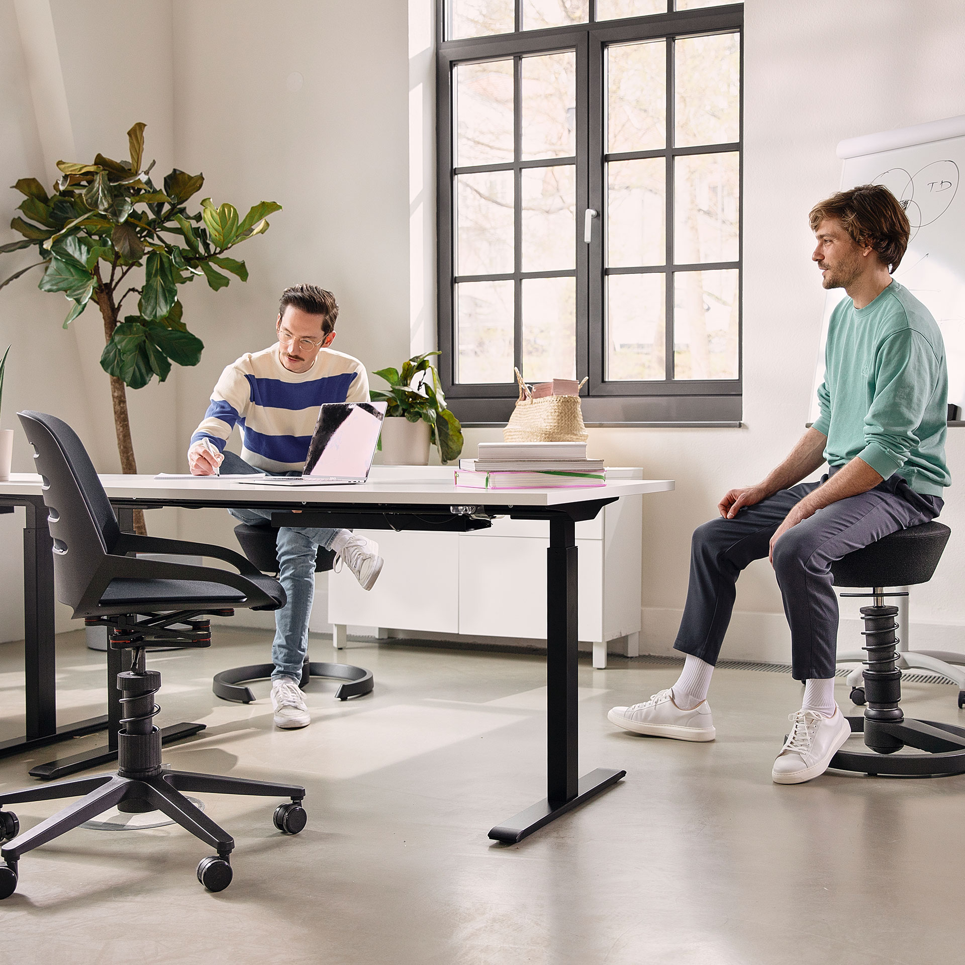 Bürostuhl Aeris Numo Task
