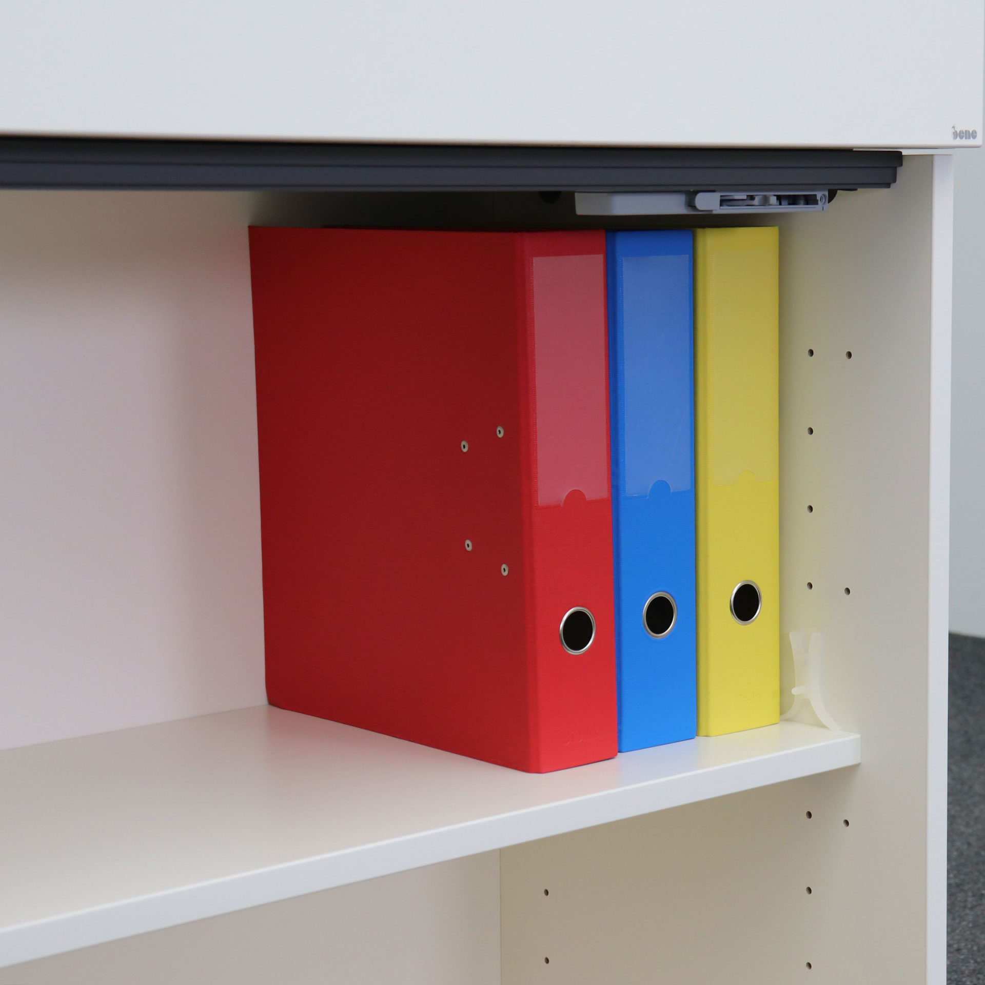 Schiebetürschrank Bene mit Pflanzenbox