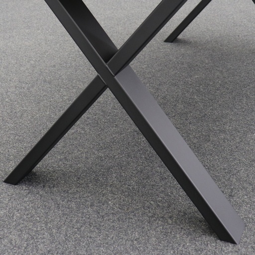 Massivholztisch Eiche Bisley Fortis