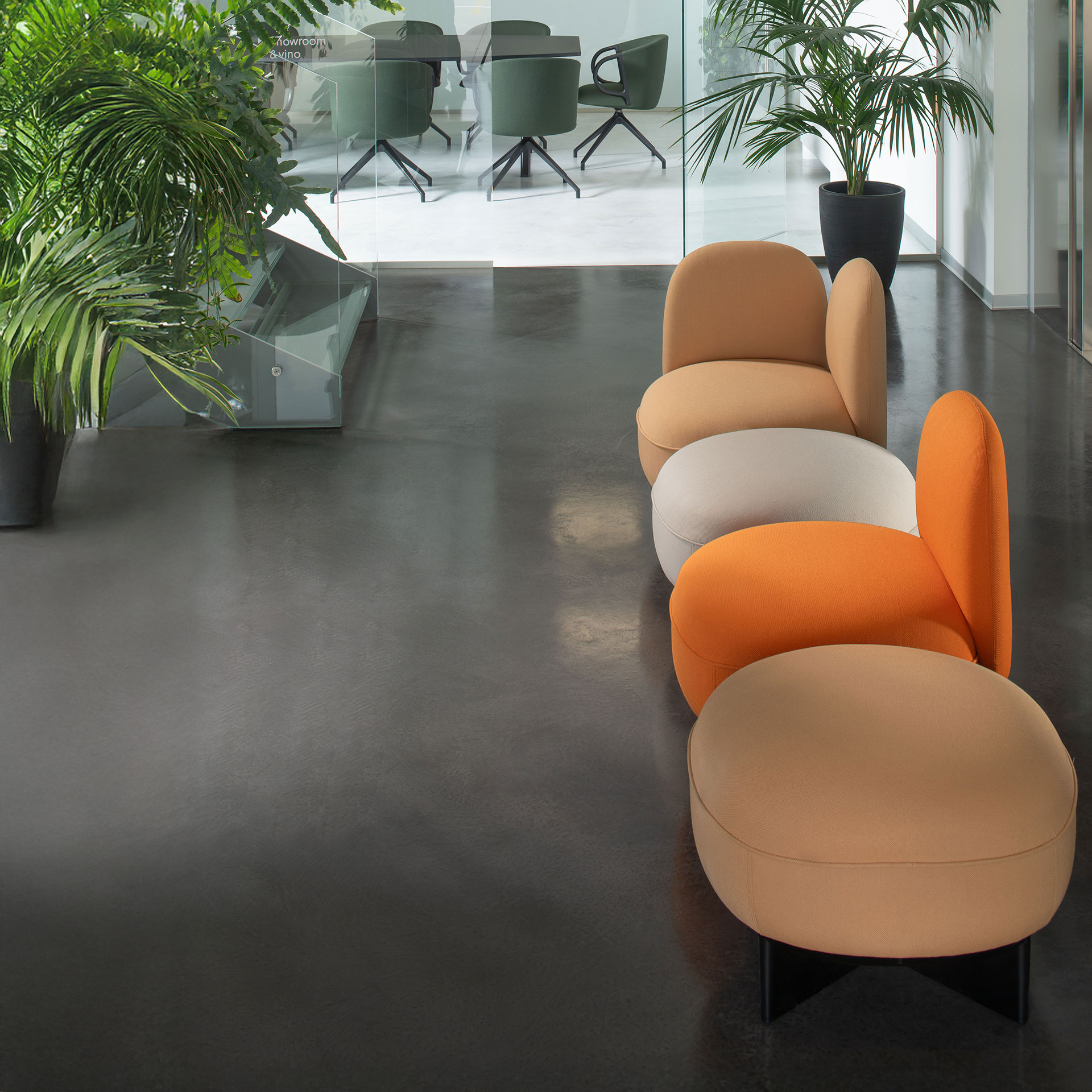Gaber To-Go Pouf