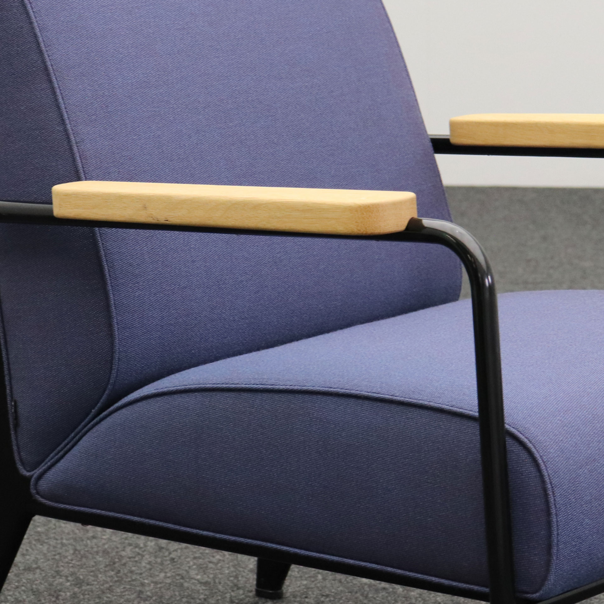 Jean Prouvé Fauteuil de Salon von Vitra