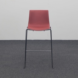 Bar Hocker Arper Catifa