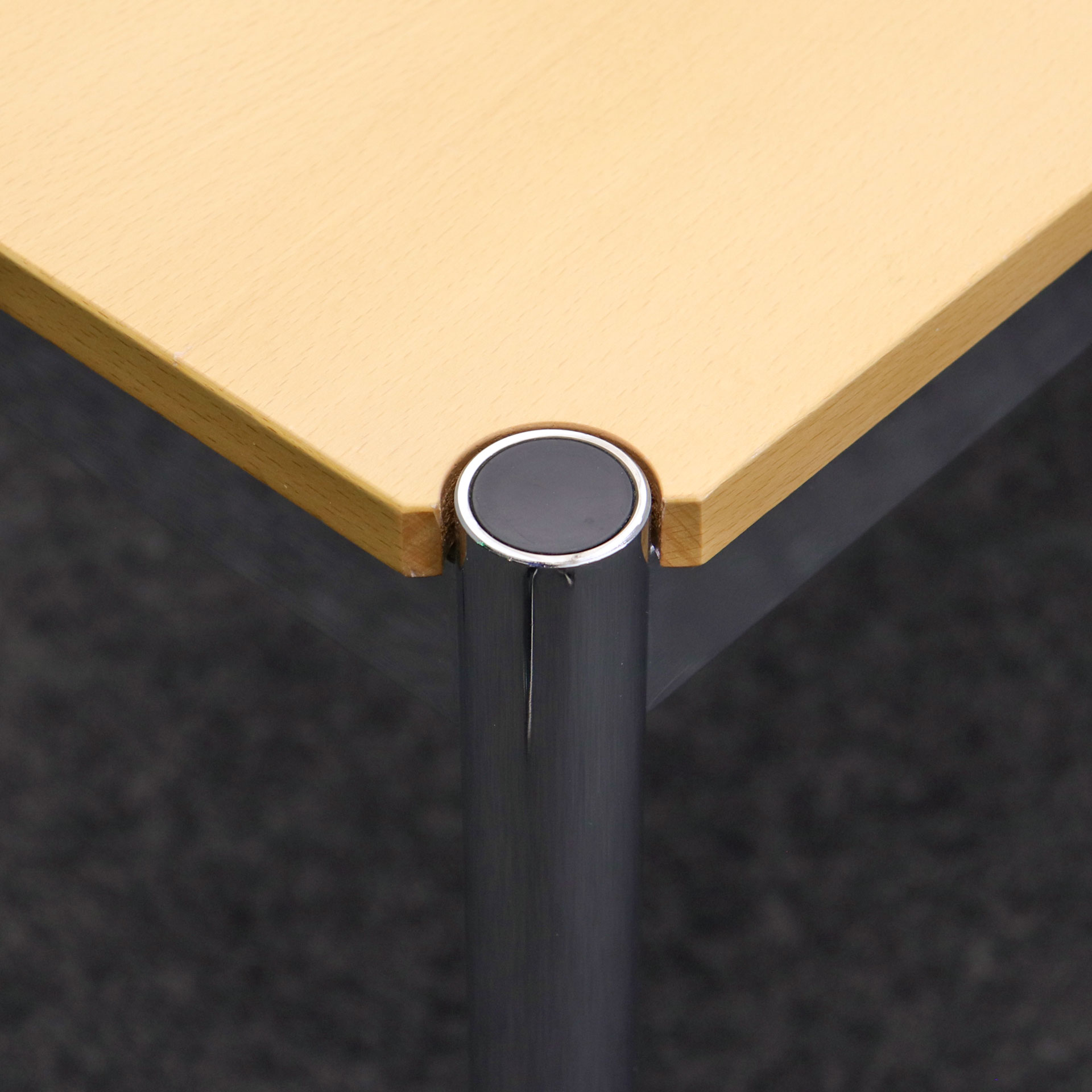 USM Haller Tisch Buche
