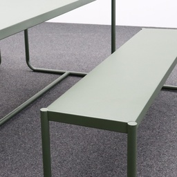 Sotil Set aus 2 Bänken und Tisch aus verzinktem Stahl mit grünem Finish 183 x 83 cm