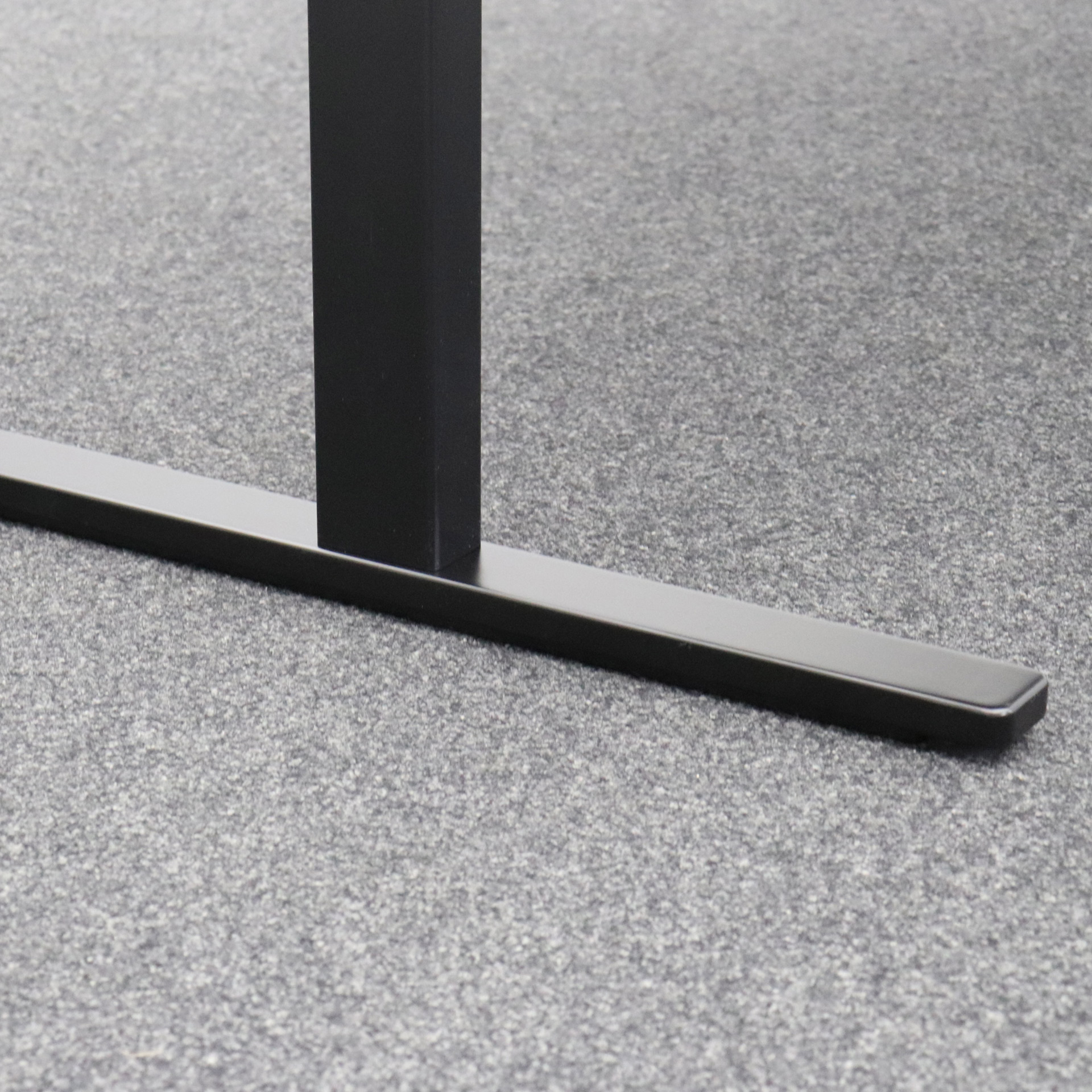 Sitz-/ Stehtisch Bene Level Lift mit Tischblende