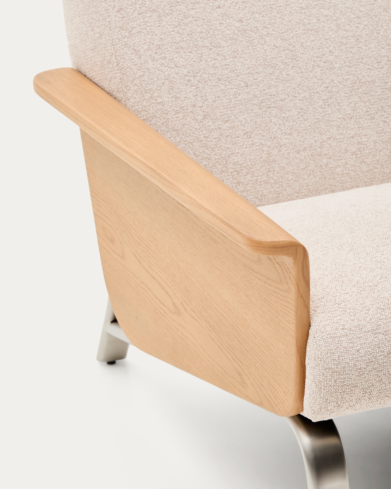 Amsen beige armchair in oak plywood with legs in brushed stainless steel FSC 100%