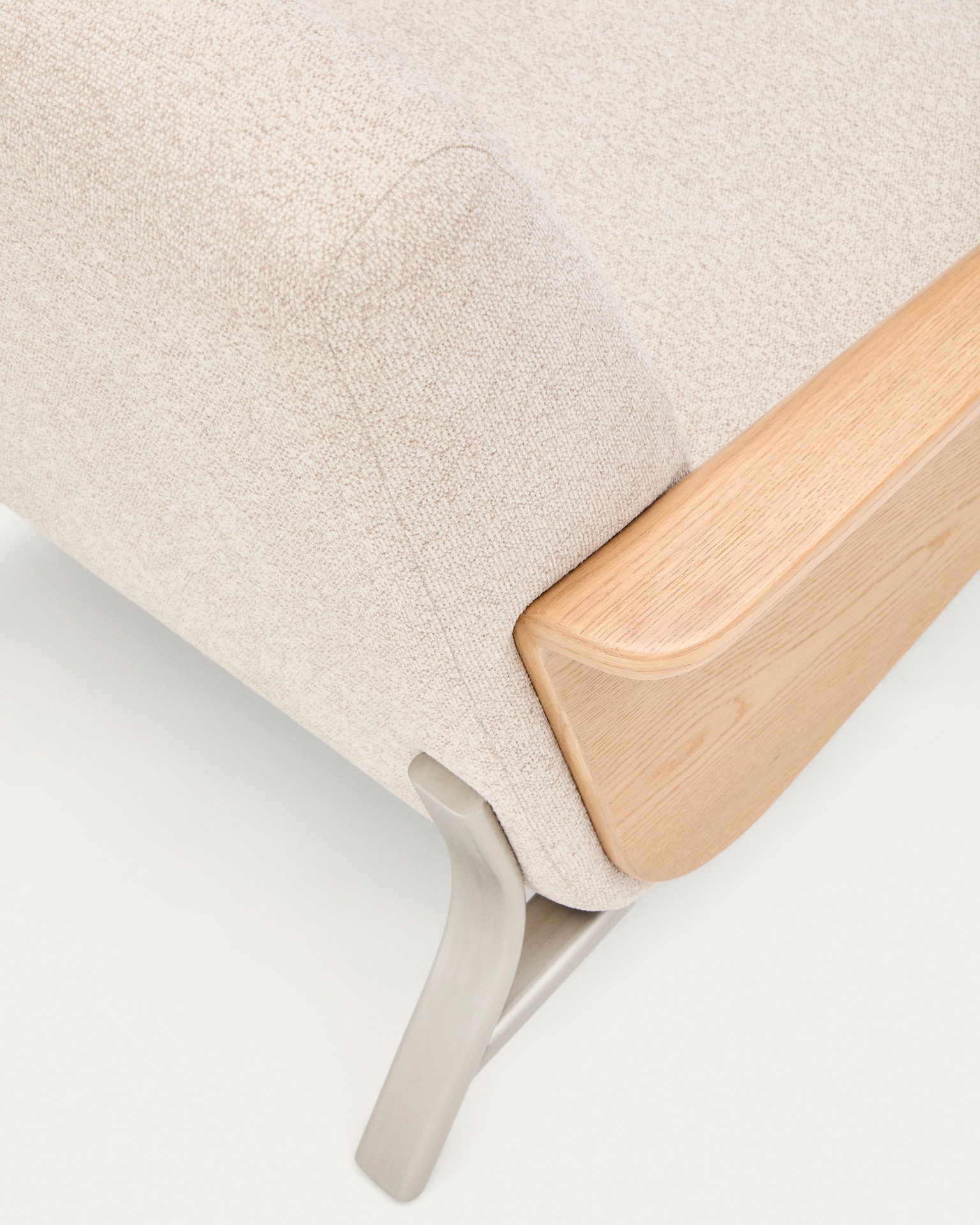 Amsen beige armchair in oak plywood with legs in brushed stainless steel FSC 100%