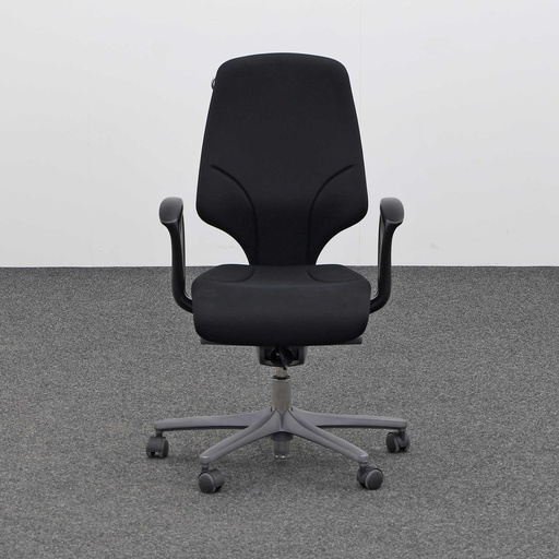 Bürostuhl Giroflex 64 mit Kleiderbügel
