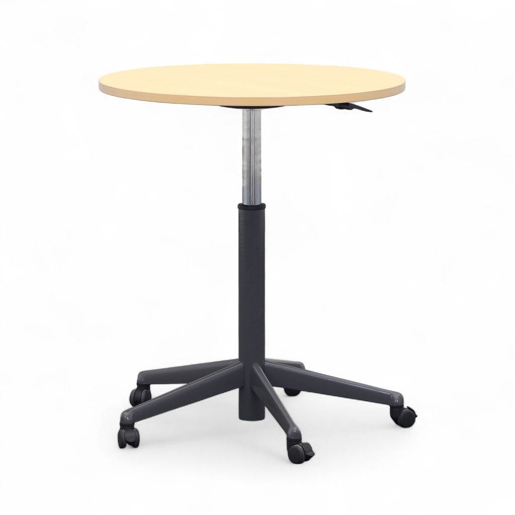 Konferenztisch höhenverstellbar Steelcase auf Rollen