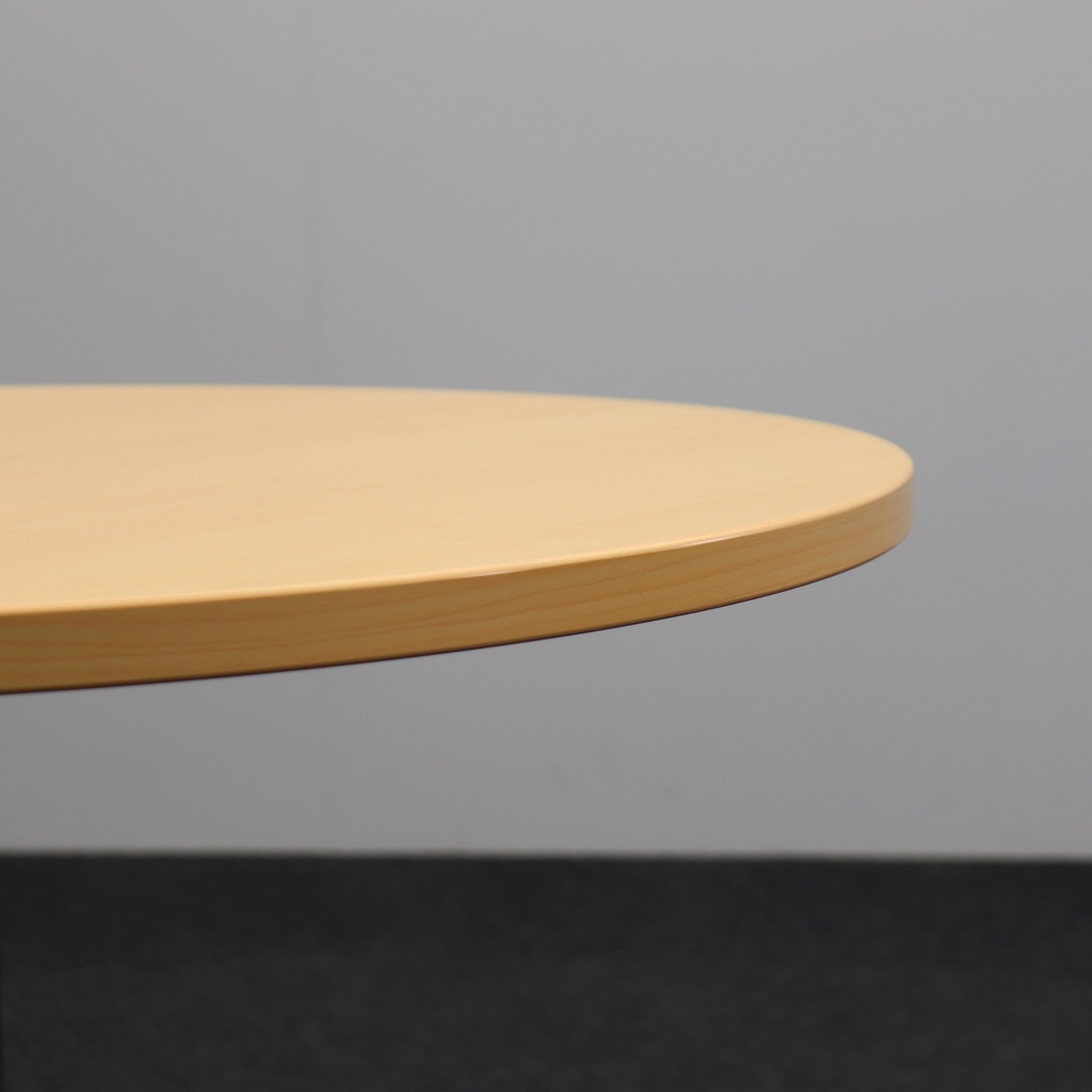 Konferenztisch höhenverstellbar Steelcase auf Rollen