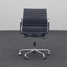 Vitra Aluminium Chair EA 117 Leder