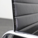 Vitra Aluminium Chair EA 117 Leder