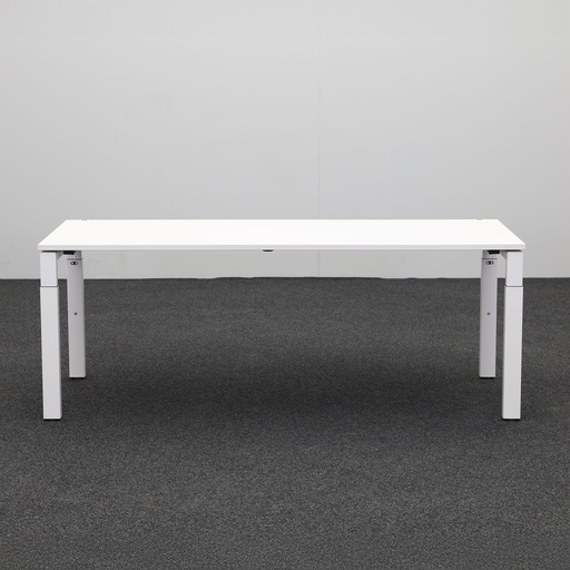 Schreibtisch höhenverstellbar / Stehtisch Steelcase