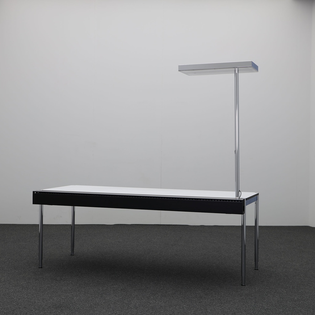 Schreibtisch höhenverstellbar / Stehtisch USM Haller