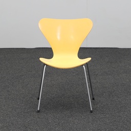Fritz Hansen Serie 7 Stuhl