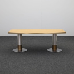 Konferenztisch