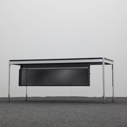 Design Schreibtisch USM Haller
