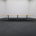 Konferenztisch Vitra Eames Segmented Table
