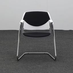 Freischwinger Sitag