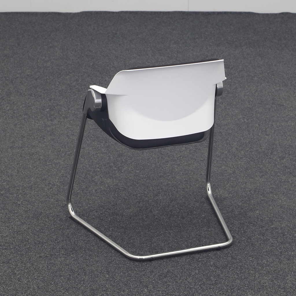 Freischwinger Sitag