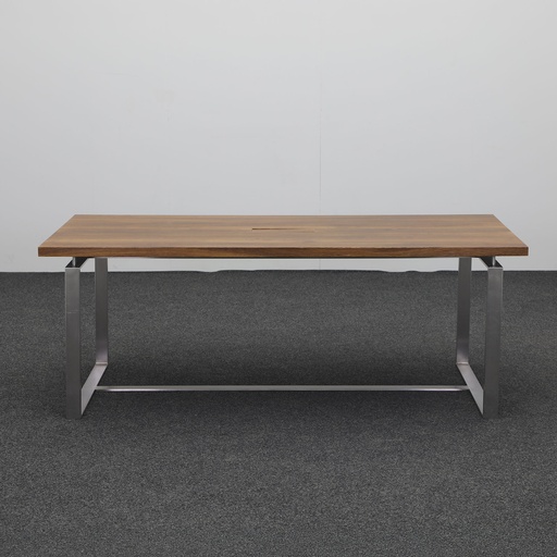 Konferenztisch