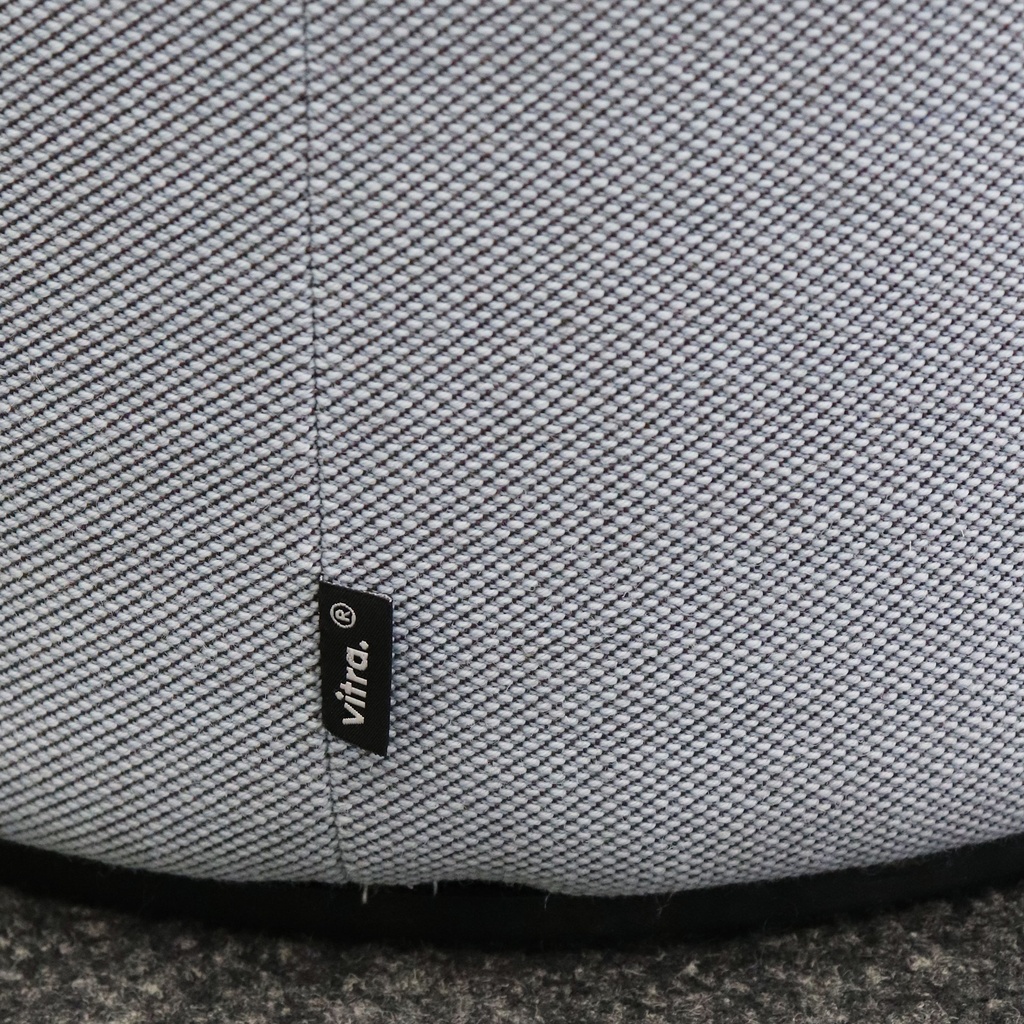 Lounge Hocker Vitra Visiona Stool
