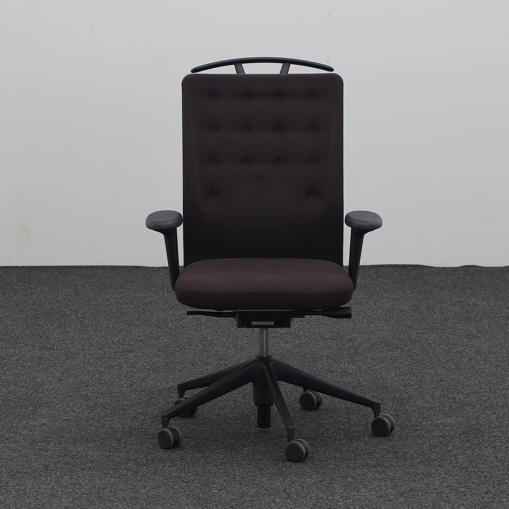 Bürodrehstuhl Vitra ID Trim mit Kleiderbügel