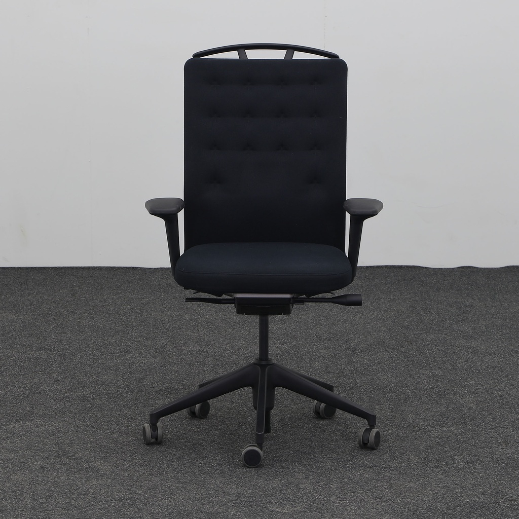 Bürodrehstuhl Vitra ID Trim mit Kleiderbügel