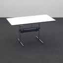 Höhenverstellbarer Schreibtisch USM Kitos