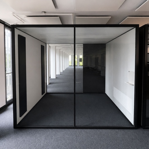 Konferenzbox Türe Links