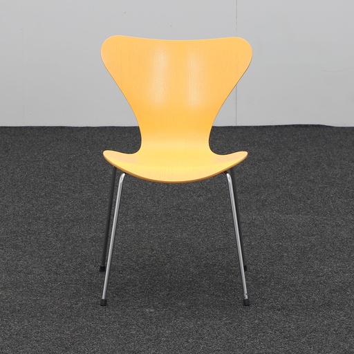 Fritz Hansen Serie 7 Stuhl