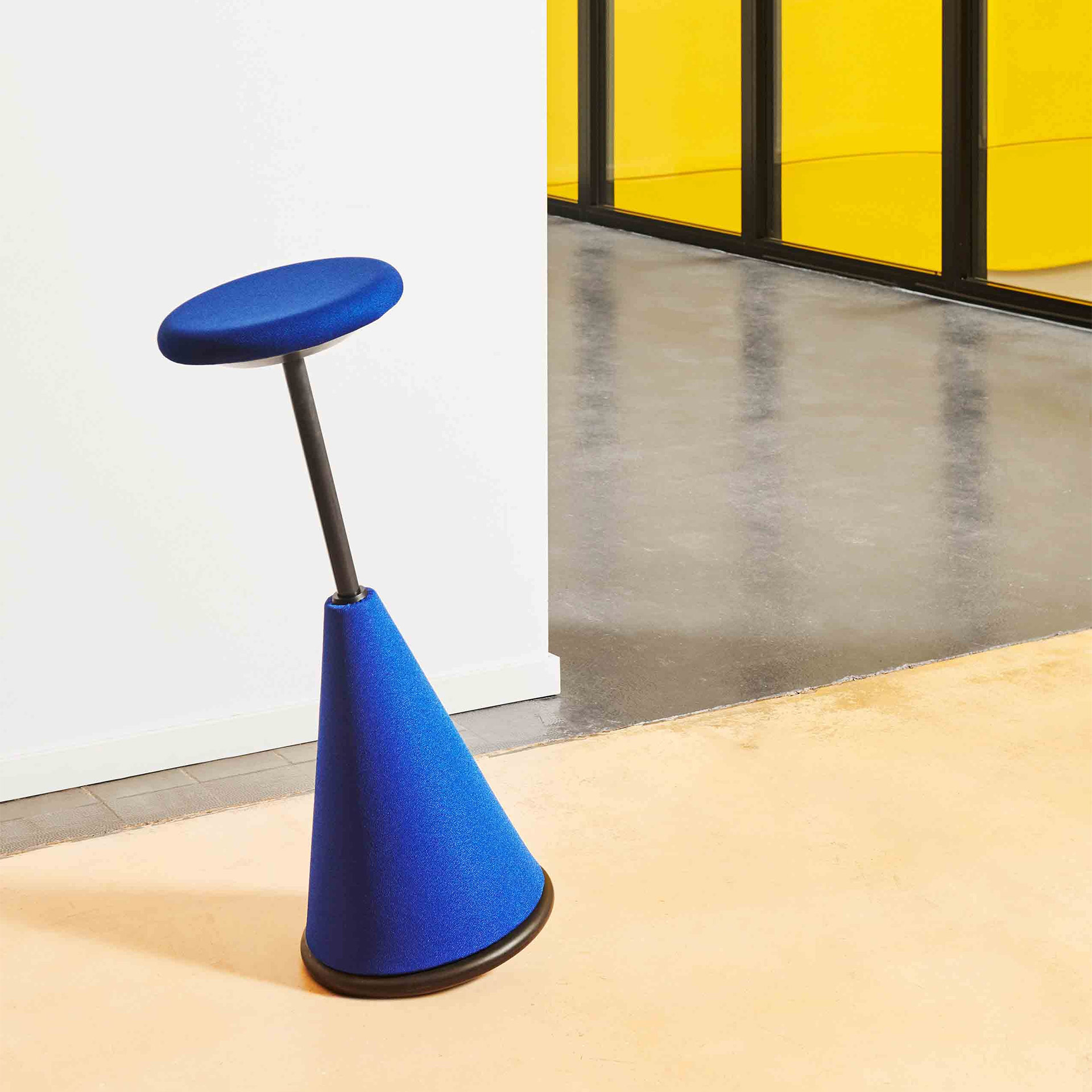 Bürohocker Giroflex 10-2020