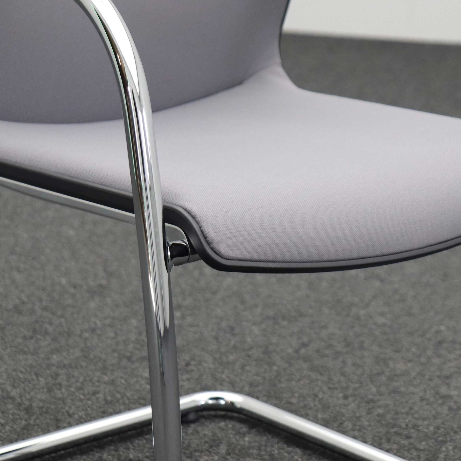 Freischwinger Vitra Unix Chair