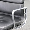 4-Fuss Stühle Vitra EA 208 Soft Pad